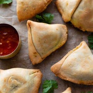 air fryer samosas served with ketchup