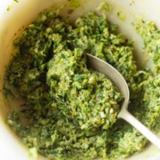 an image of freshly pounded thecha to show it's texture and consistency