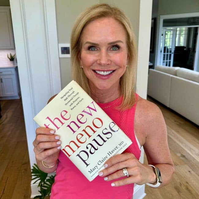 10 Best Midlife Health Books Every Woman Over 40 Should Read