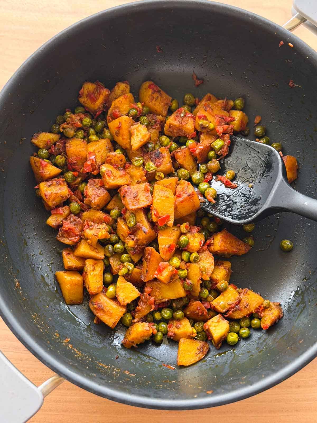 Masala Aloo Matar (No Onion, Garlic)